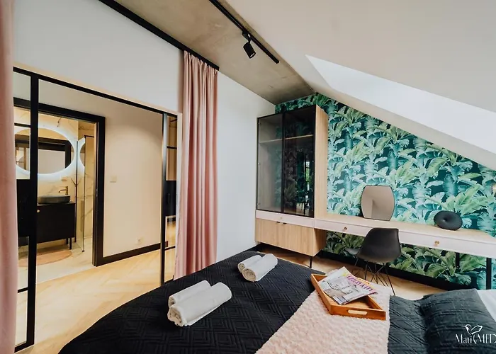 Lux 2 Cieplice Appartement